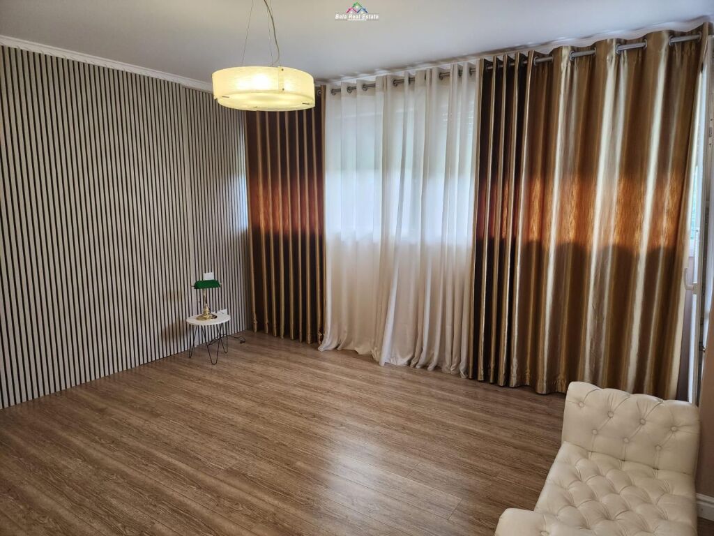 Vile 2 Kateshe Me Qera 3+1 Tek Long Hill Residence (ID BV22238) Tirane.
