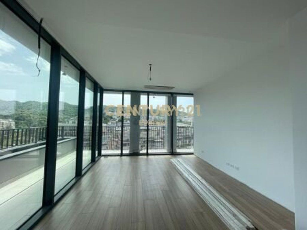 LAKE VIEW, AFFITTO AMBIENTE PER UFFICIO 2+1+2+DEPOSITO! 1.600 € /Mese Sup. Totale 134m2