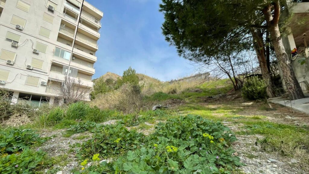 Terreno/Terra di 400m² in Vendita a Shkemb di Kavaja | Opportunità di Investimento