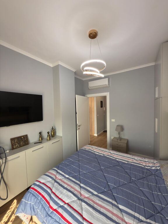 Apartament 1+1 per shitje tek Tv KLAN