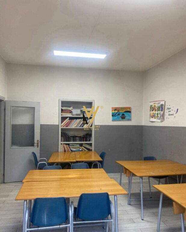 UFFICIO 100 M2 IN AFFITTO IN VIA SAMI FRASHERI, BLOK 780 EURO