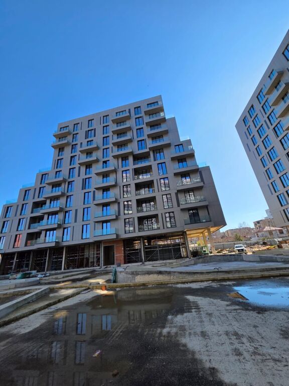 Golden Gate Residence Above the New Maternity For Sale Apartment 2+1+2