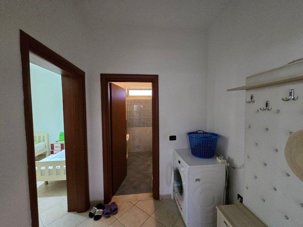 APPARTAMENTO 2+1 CON GIARDINO IN VENDITA A LURA 1
