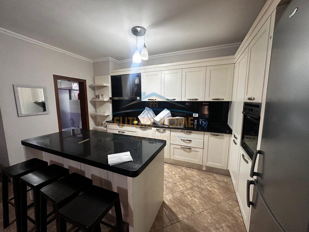 Appartamento 2+1+2 in vendita, Lago Secco, Tirana