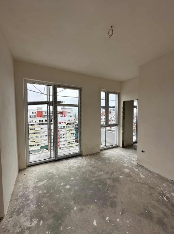 🏡 Shitet Apartament 1+1 – Fusha e Aviacionit