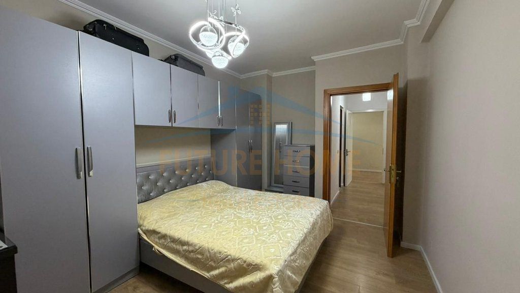 Shitet, Apartament 2+1+2 , Unaza e Re