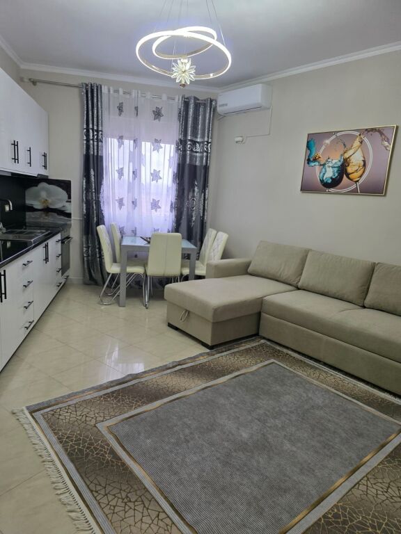 Apartament me qera