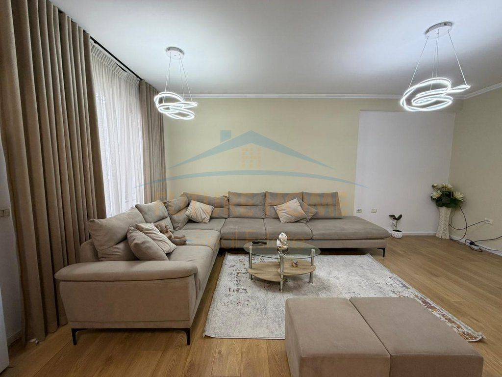 Shitet, Apartament 2+1+2 , Unaza e Re
