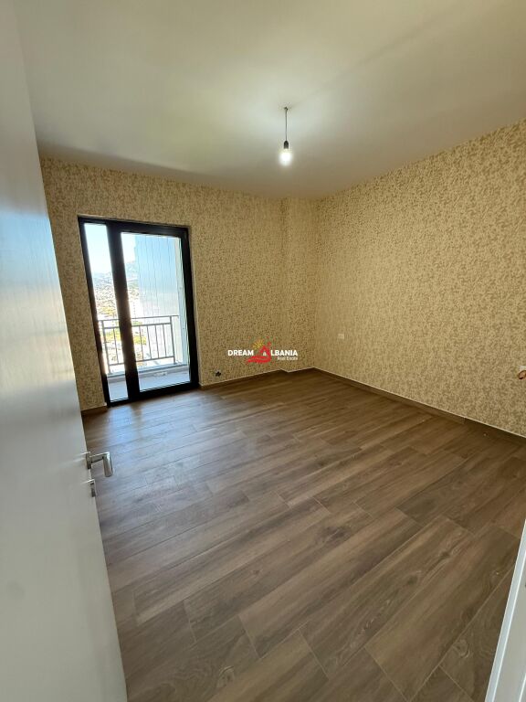 Jepet Ambient Biznesi me Qera Tek Kompleks Arlis ( ID 42611413 )