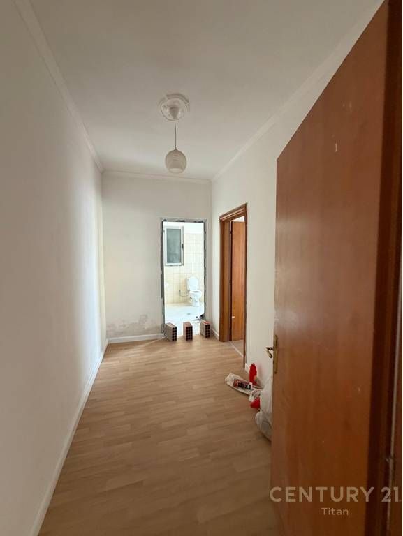 Shitet apartament 1+1 ne Fresk 100,000 € Sip. Totale  116m2