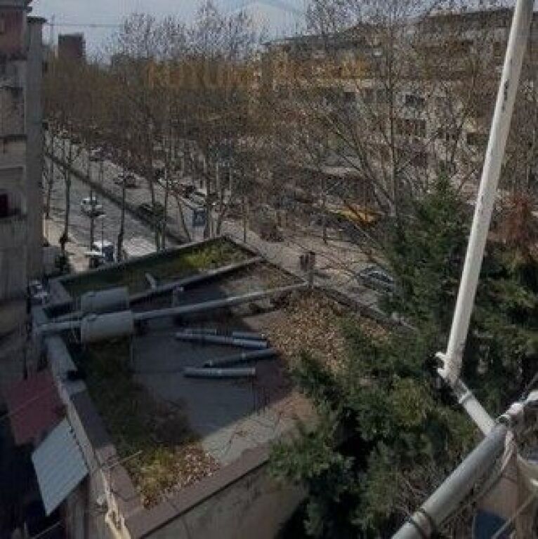 Shiten, 2 Apartamente 1+1, Rruga e Dibres, Tirane