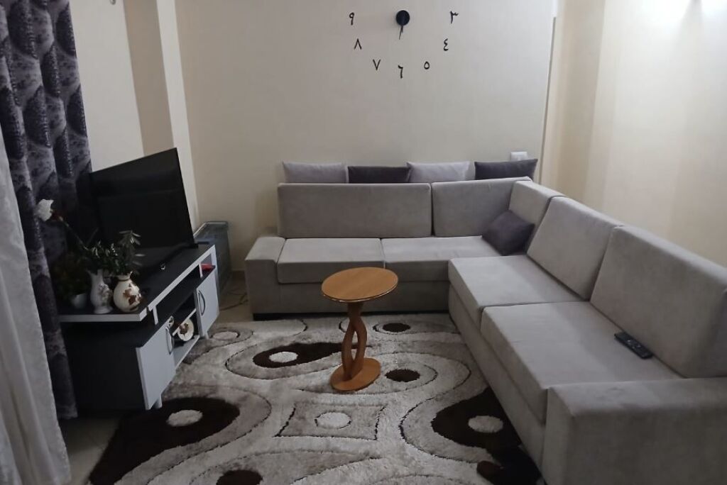 Mbi Kristal Center, jepet me qira 2+1