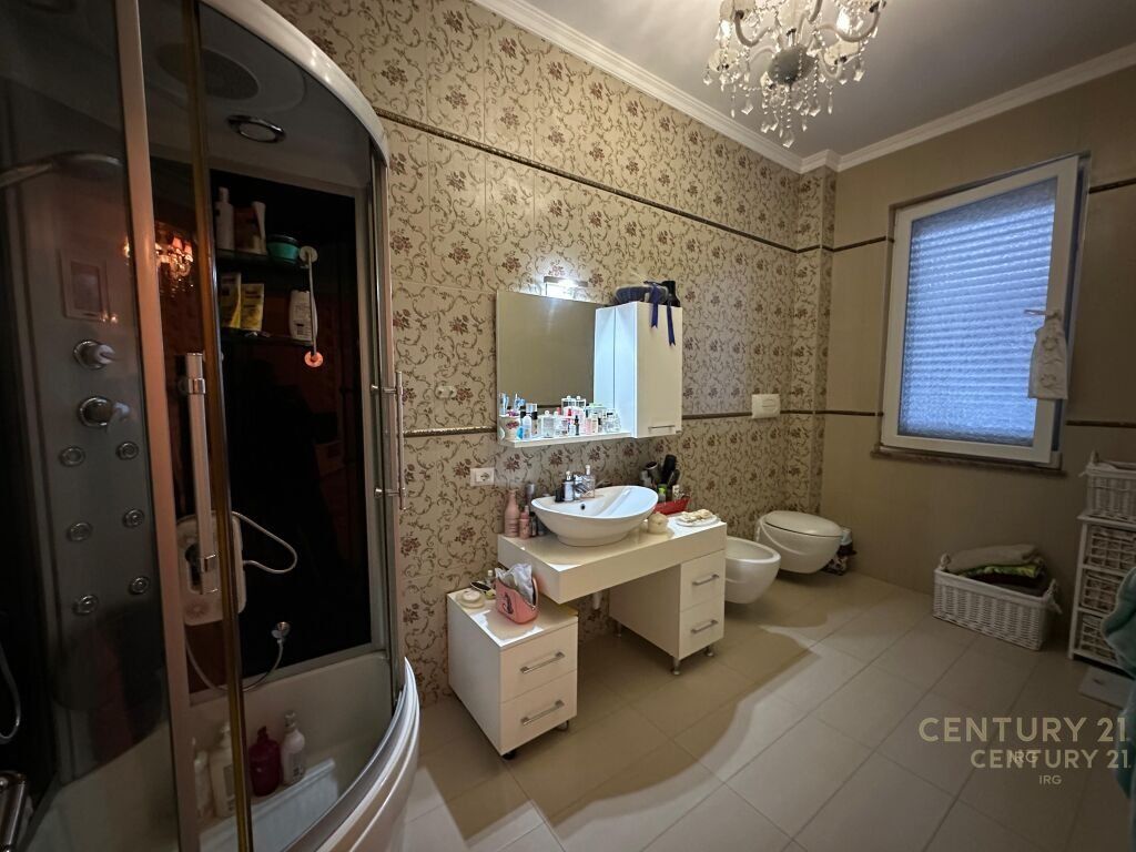 Unique villa for sale in the Qetesia Residence, Qerret!