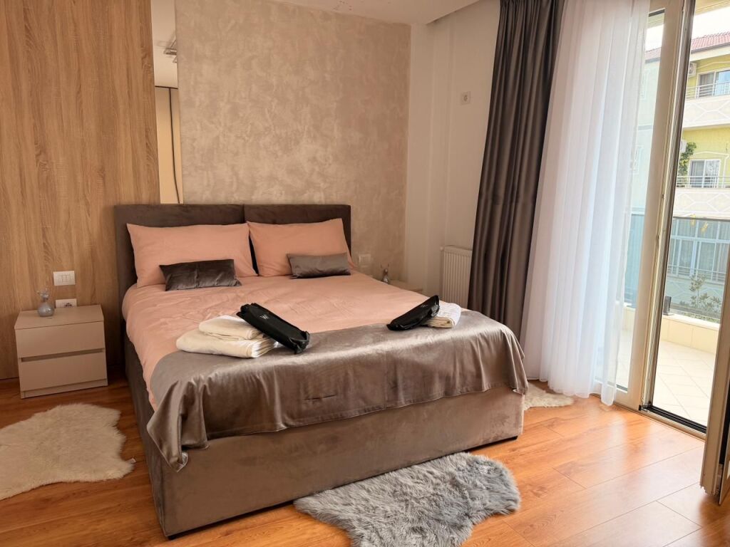 APARTAMENT 1+1 BALLKON -PËR QIRA 🏡