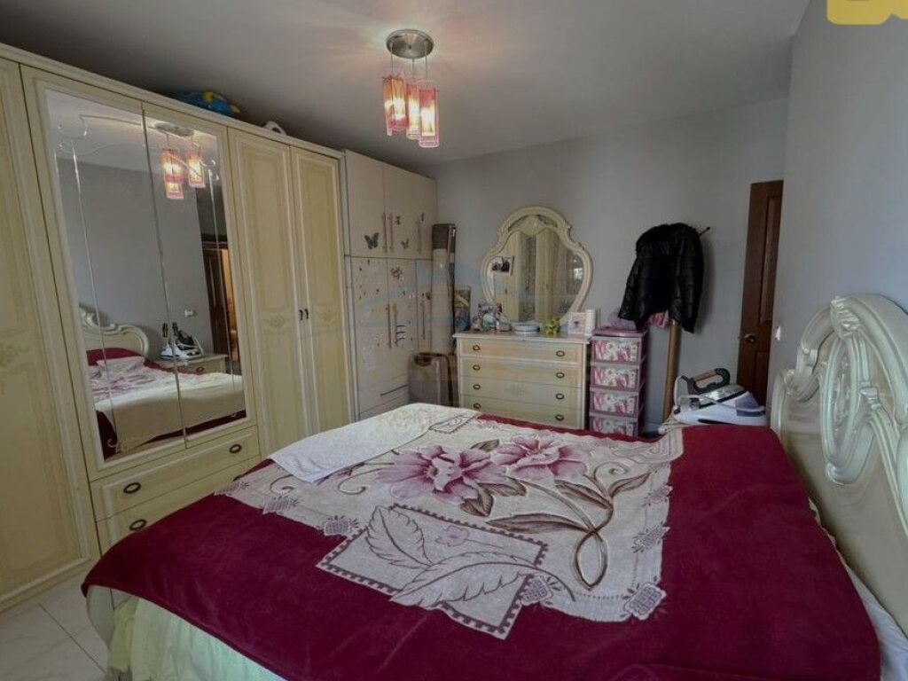 For sale, Apartment 2+1+2, Laprake, Tirane