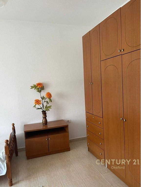 APPARTAMENTO IN AFFITTO 2+1 CON POSTO AUTO VICINO ALL'EX DOGANA 450 € /Mese Sup. Totale 130m2