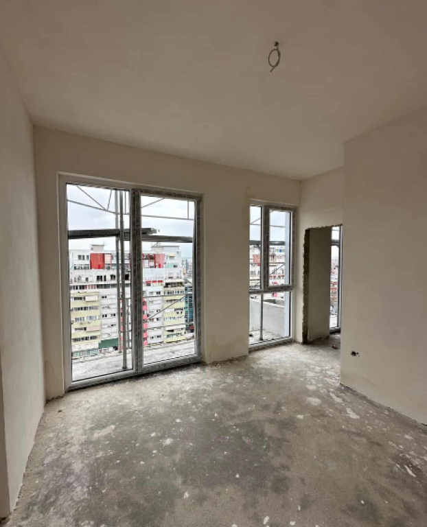 🏡 Shitet Apartament 1+1 – Fusha e Aviacionit