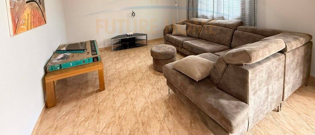 Qera, Shtëpi Private 2+1 + 2 Vende Parkimi, Rruga “Ferhat Draga”, Laprakë