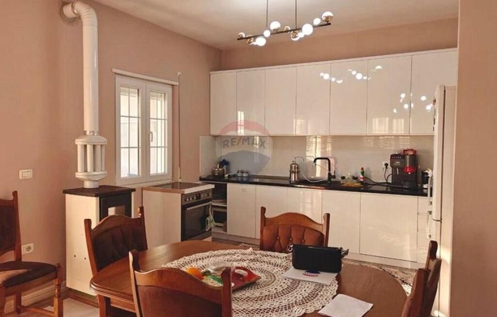 SHITET, APARTAMENT 3+1+2, FRESKU, TIRANE ID: 530581010-67