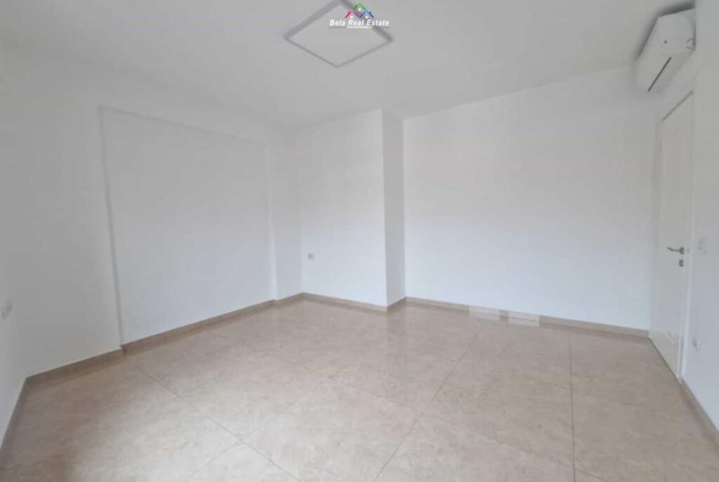 Zyre Me Qera 3+1 Ne Myslym Shyr ( ID BZ2867) Tirane