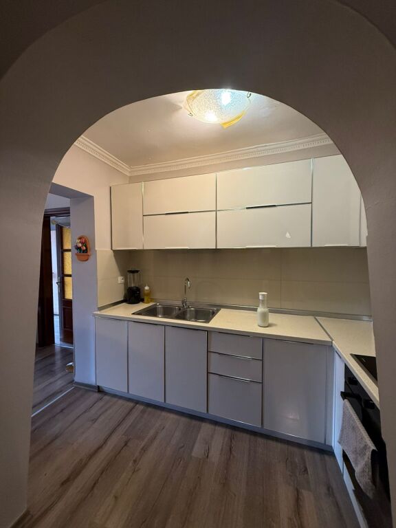 Appartamento 2+1 in Vendita – Via Kavaja, Via Naim Frashëri