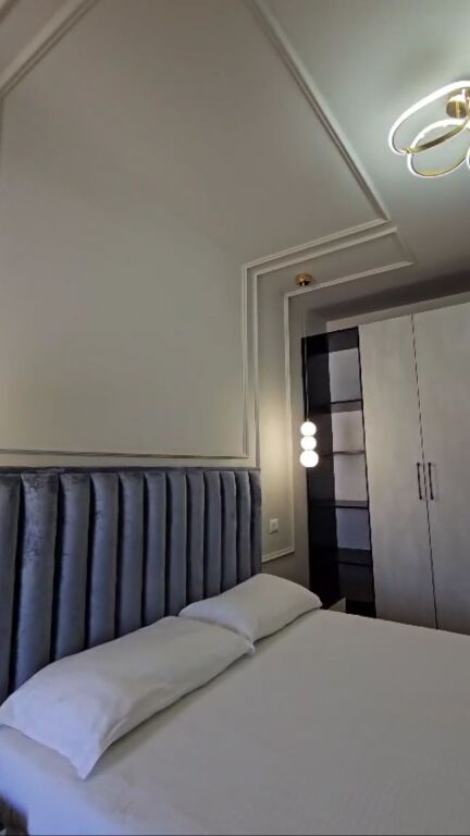 Shitet apartament 1+1 në Komunës e Parisit.