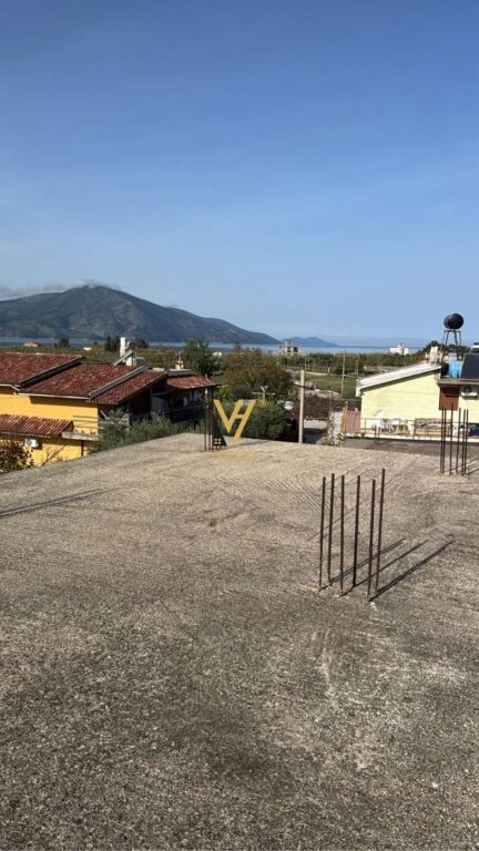 TWO-STORY BUILDING FOR SALE IN ORIKUM 235,000 EURO