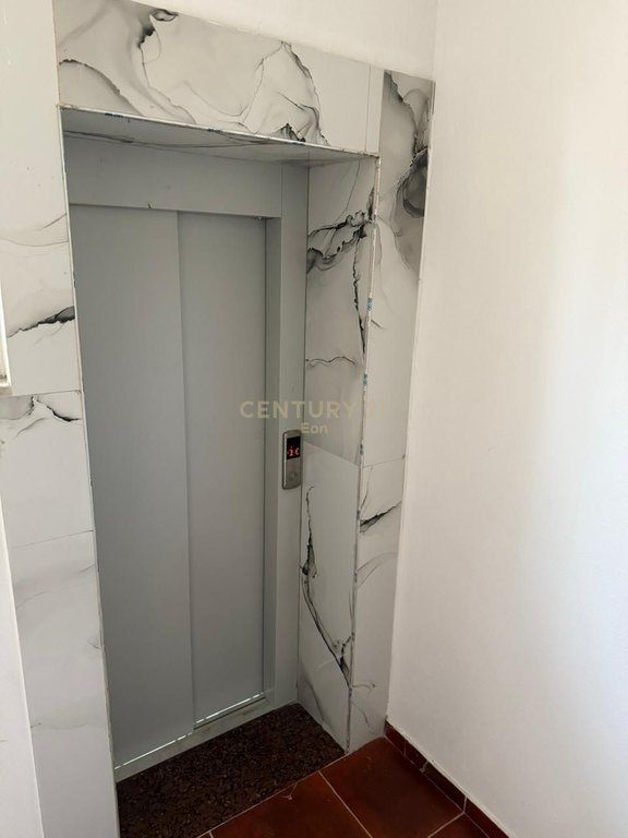 Shitet Apartament 1+1 – Shkëmbi i Kavajës | Vijë e Parë Deti