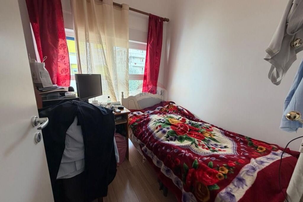 Shitet Apartament 2+1 tek Kompleksi Mangalem