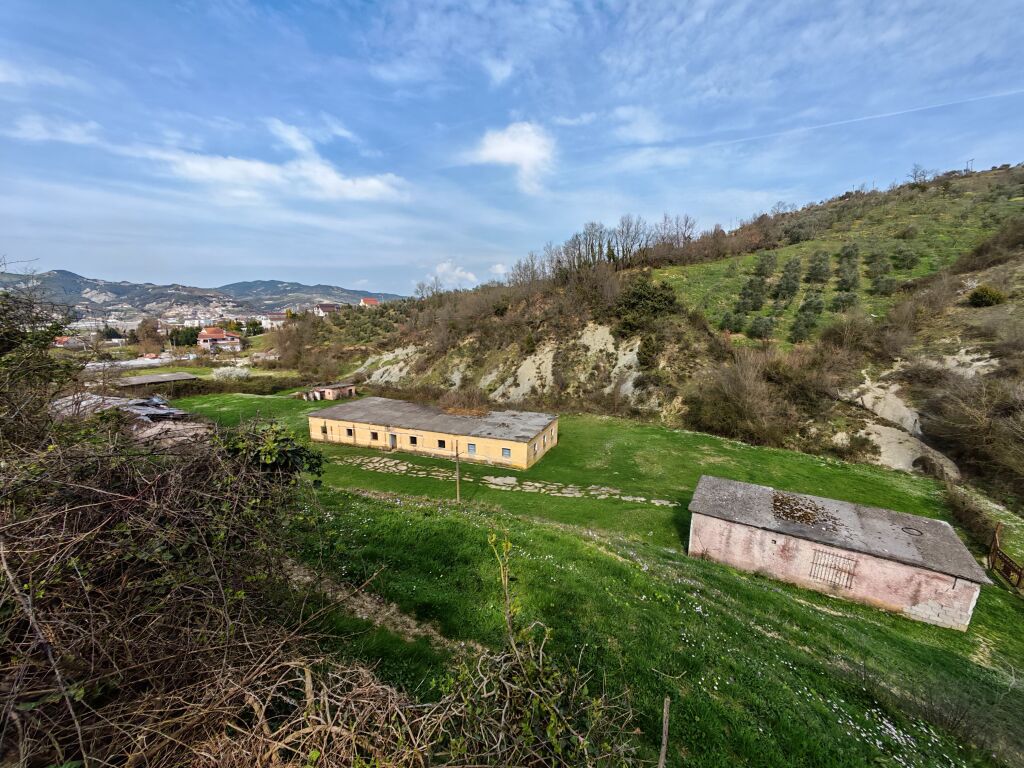 Land for sale in Peze near Lapidari