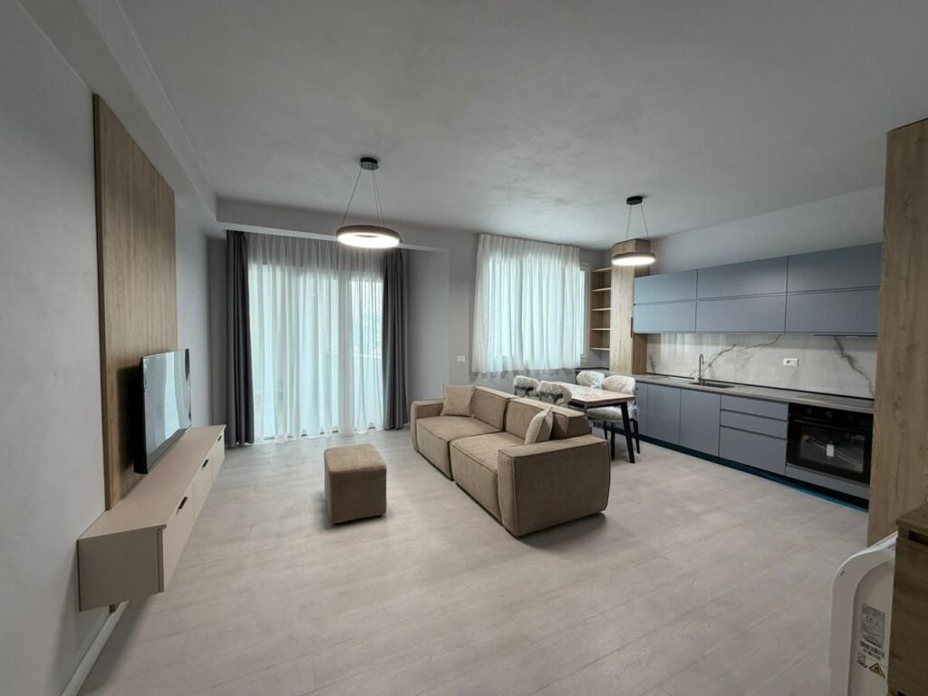 Appartamento 2+1+Parcheggio in affitto presso River Residence ad Astir.