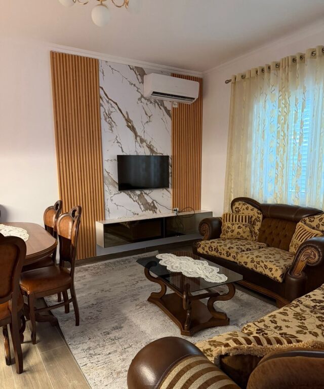 Affittasi appartamento 2+1, via Gjon Mili vicino al Nuovo Boulevard (via Siri Kodra) 600 euro