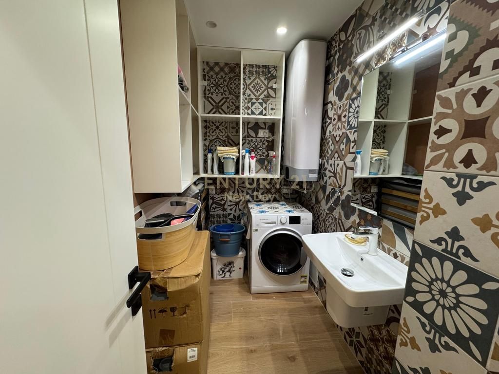 SHITET APARTAMENT 2+1+2T NE MALIN E ROBIT!