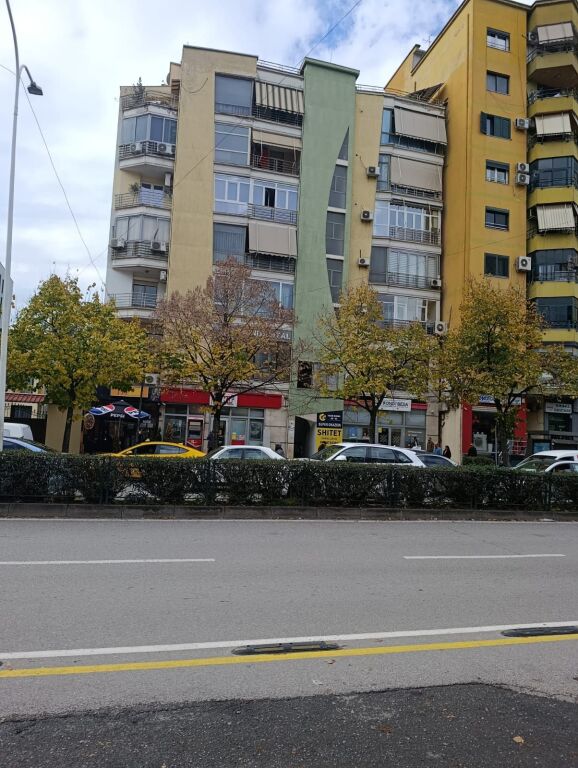 SHITEN DY APARTAMENTE 1+1_RRUGA MUHAMET GJOLLESHA