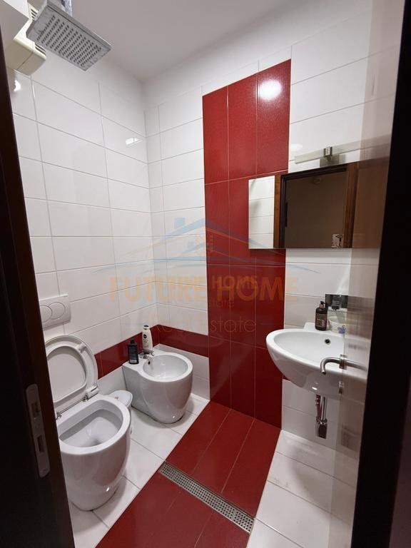 Shitet, Duplex, Rezidenca Kodra e Diellit 1, Tiranë