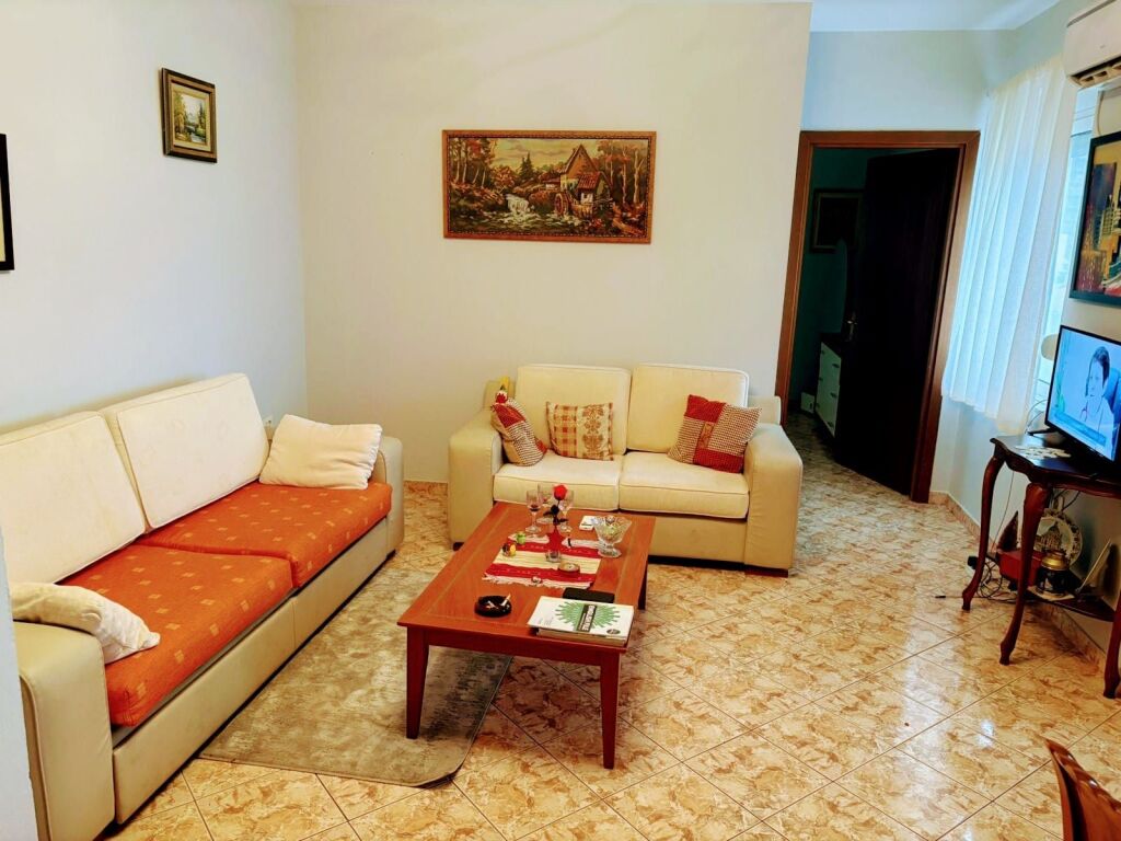 🏡 Apartment 1+1 for rent near Rruga e Kavajës (Embassy Block)