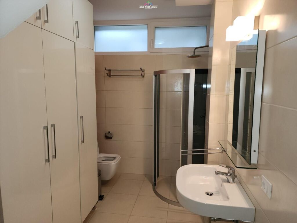 Vile 2 Kateshe Me Qera 3+1 Tek Long Hill Residence (ID BV22238) Tirane.