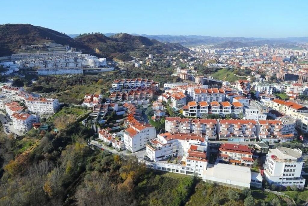 SHITET, DUPLEX, KODRA E DIELLIT, TIRANE ID: 530581010-68