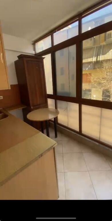 🏡 Appartamento 2+1 in affitto – vicino alla Stazione Ferroviaria, Viale Zogu I