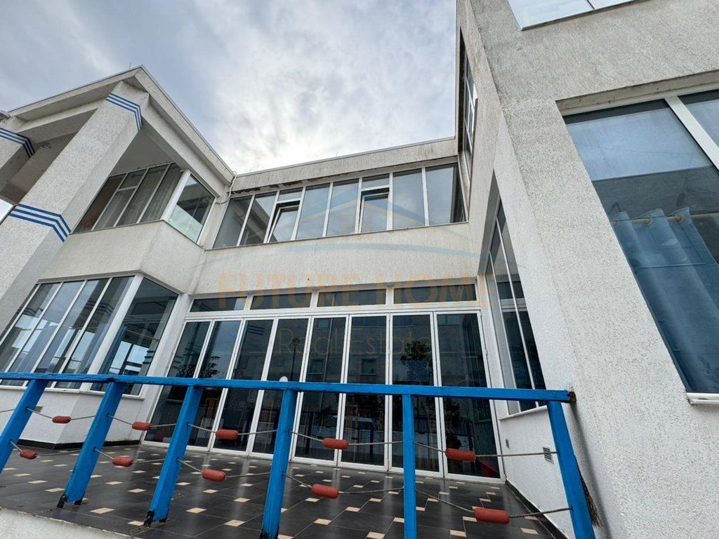 Rent, Business Building, Lundër