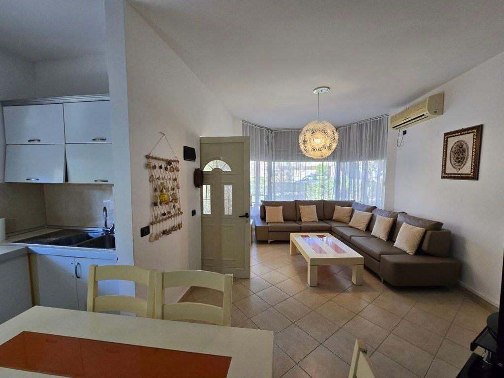 APPARTAMENTO 2+1 CON GIARDINO IN VENDITA A LURA 1