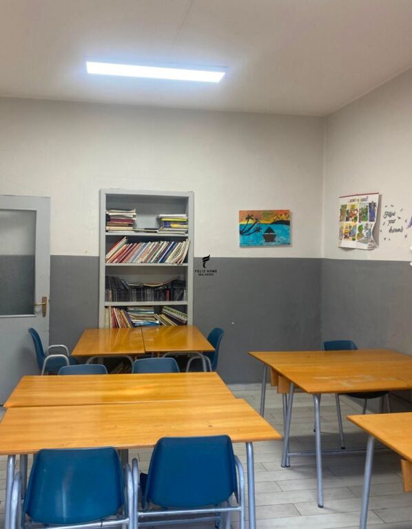 UFFICIO IN AFFITTO 100 M2 BLLOK 85.000 LEKE FH-64572