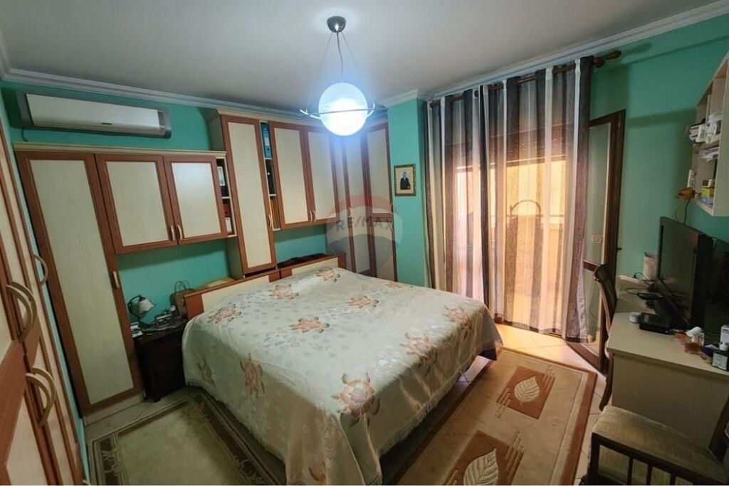 Apartament 3+1+2 ne shitje , Komuna e Parisit
