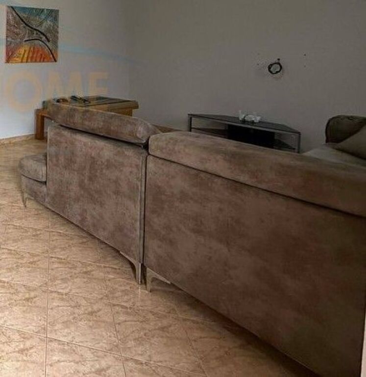 Qera, Shtëpi Private 2+1 + 2 Vende Parkimi, Rruga “Ferhat Draga”, Laprakë