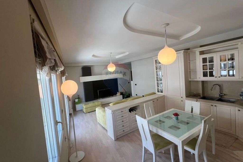 Duplex for sale with view of the Dry Lake ID: 530181095-240