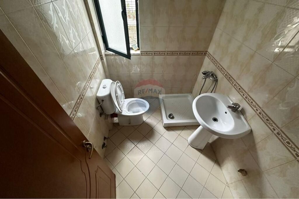 🏡 Apartament 2+1+2 për Shitje – Vlorë