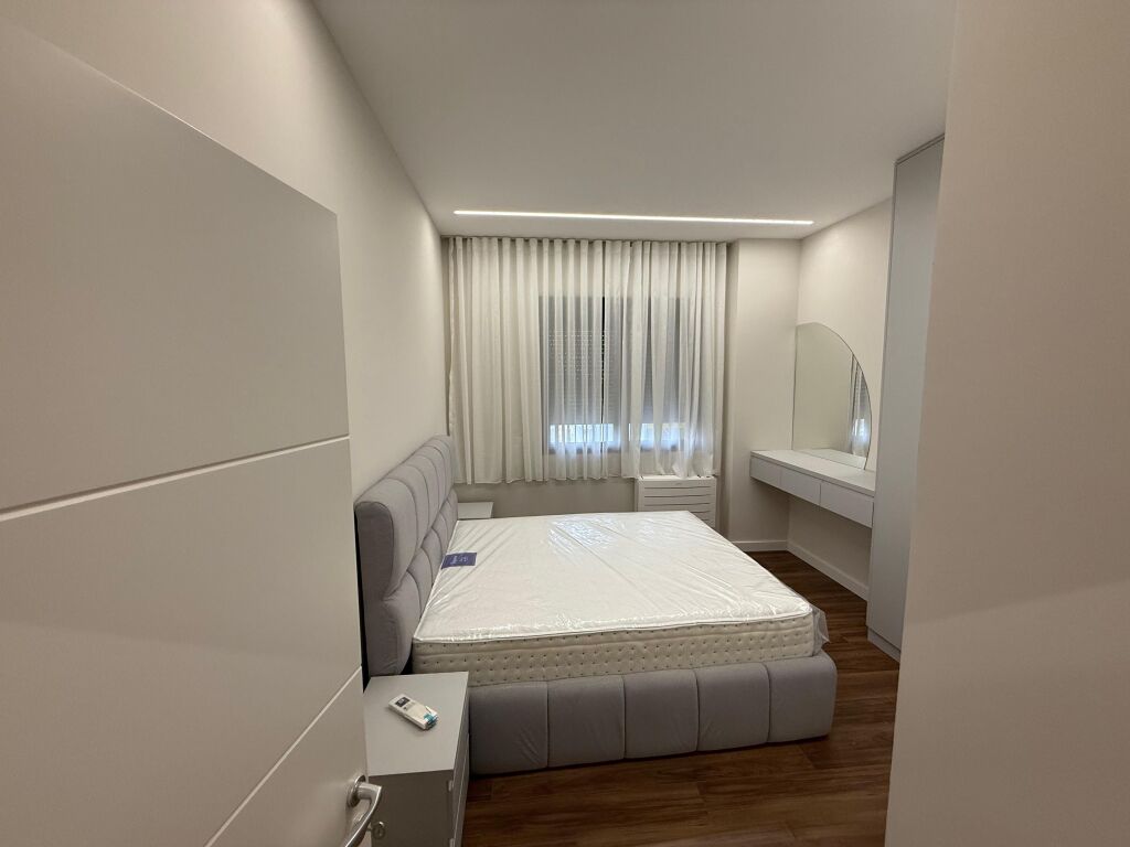 🏡 Affittasi appartamento 2+1+2 + 2 posti auto 📍 Selitë – Kodra e Diellit, una delle zone più tranquille ed esclusive di Tirana