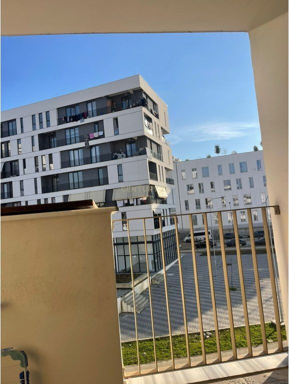 Shitet apartament 3+1+2 tek 5 Maji 205,000 € Sip. Totale  149m2