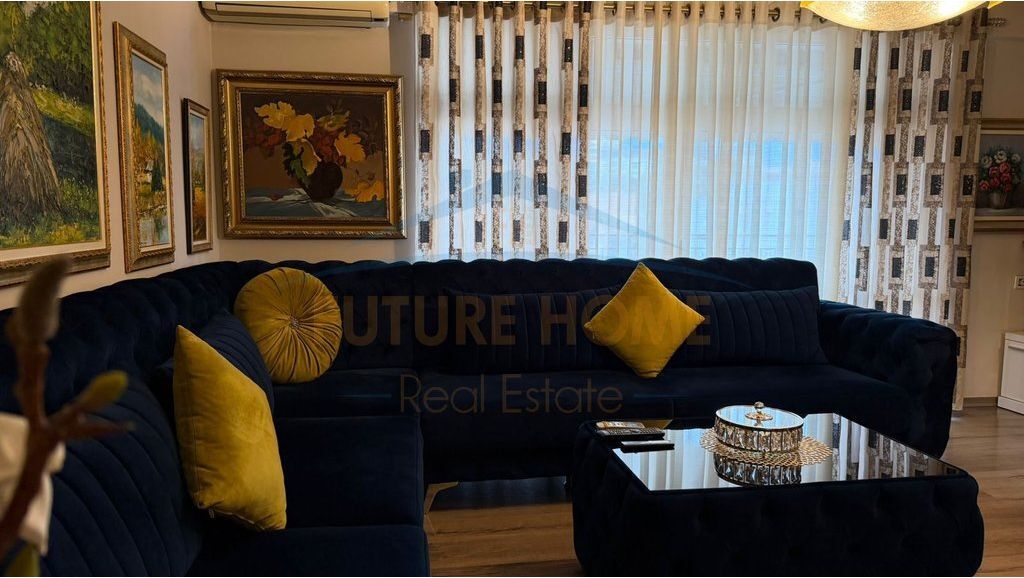 Shitet, Apartament 2+1 , 21 Dhjetori