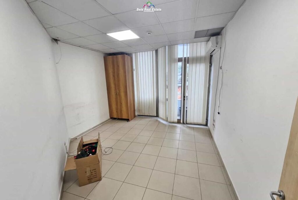 Zyre me Qera Ne Bllok (ID BZ2467) Tirane.